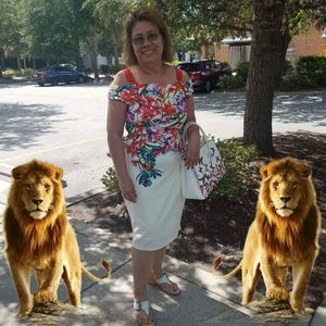 Meet your Posher, Maria